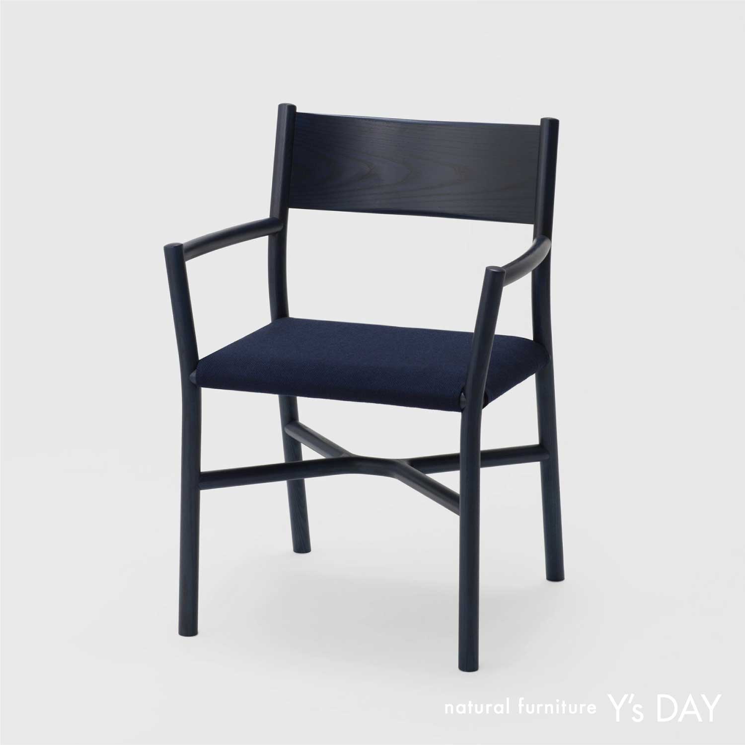 アリアケ アーム チェア / Indigo(アッシュ材)